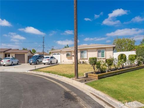 9426  Mirage Ave  , Westminster, CA
