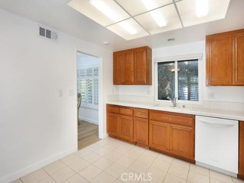 6112  Hefley  49  Street, Westminster, CA