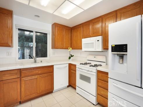 6112  Hefley  49  Street, Westminster, CA