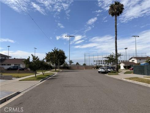 15792  Las Nubes  , Westminster, CA
