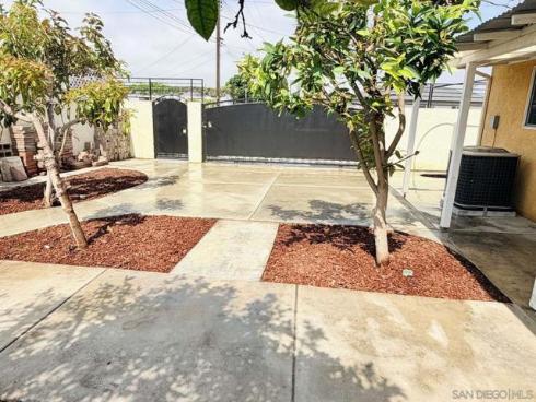 8962  Elvira  , Westminster, CA