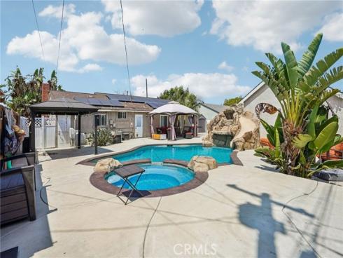 6412  Shawnee  , Westminster, CA
