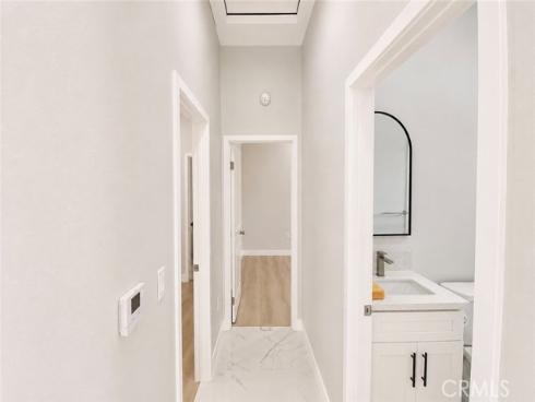 9440 Mcfadden , Westminster, CA