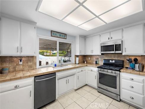 14122  Uxbridge   Street, Westminster, CA