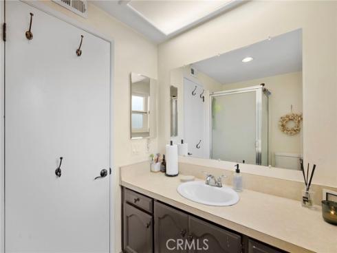 14122  Uxbridge   Street, Westminster, CA