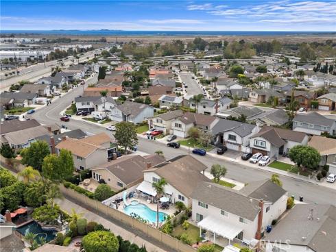 14122  Uxbridge   Street, Westminster, CA