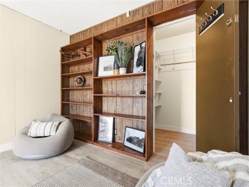8821  Tamarisk  , Westminster, CA