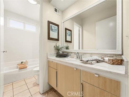 8821  Tamarisk  , Westminster, CA