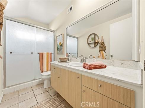 8821  Tamarisk  , Westminster, CA