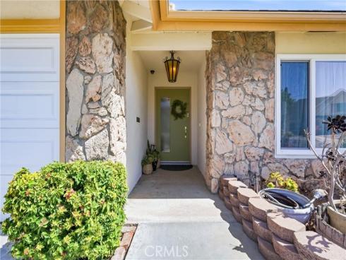 8821  Tamarisk  , Westminster, CA
