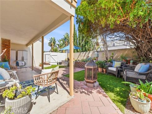 8821  Tamarisk  , Westminster, CA