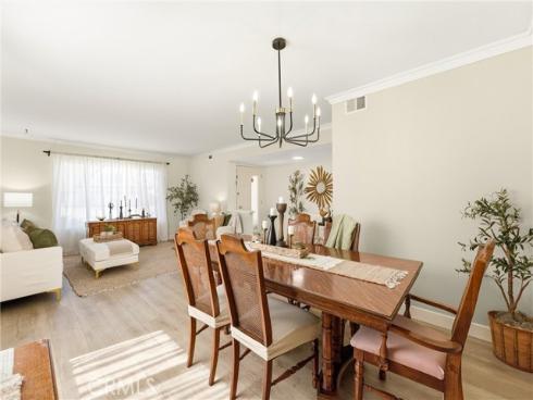 8821  Tamarisk  , Westminster, CA