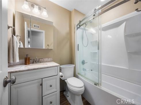 6431  New Gate  , Yorba Linda, CA