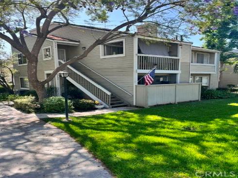 5706  Old Village  207  Road, Yorba Linda, CA