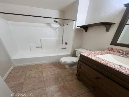 5706  Old Village  207  Road, Yorba Linda, CA