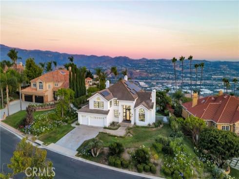 4855 Green Crest Drive