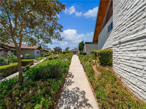 5056  Lakeview  25  Avenue, Yorba Linda, CA