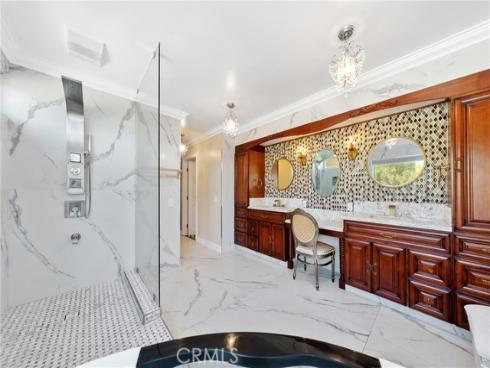 6000  Highland  , Yorba Linda, CA