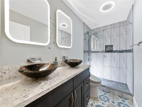 6000  Highland  , Yorba Linda, CA