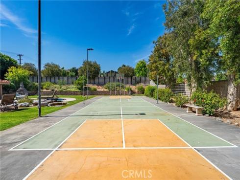 6000  Highland  , Yorba Linda, CA