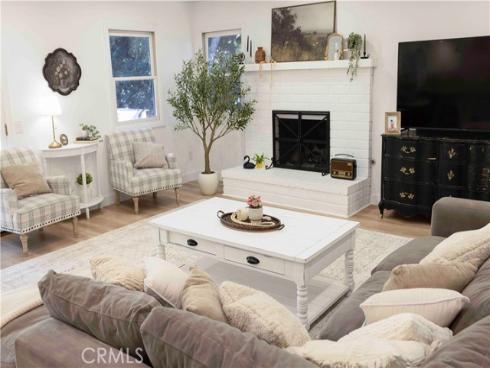 19122  Laura   Lane, Yorba Linda, CA